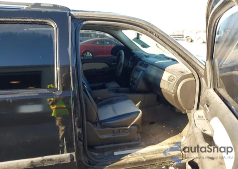 2008 Chevrolet Tahoe Lt z USA, uszkodzony, nr VIN 1GNFK13008R229735